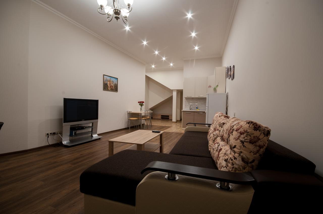 Wonderful Flat On City Center ウージュホロド エクステリア 写真