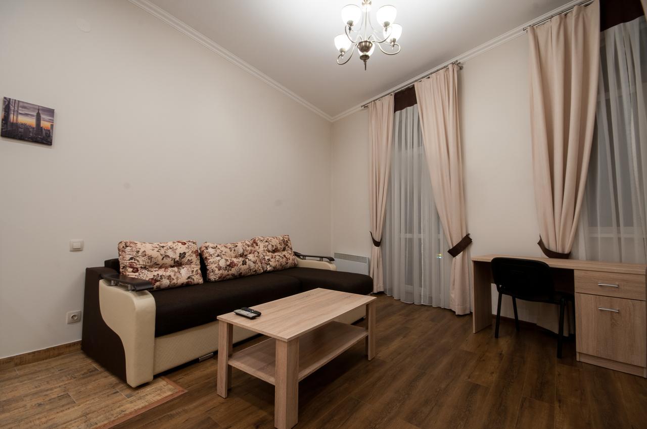 Wonderful Flat On City Center ウージュホロド エクステリア 写真