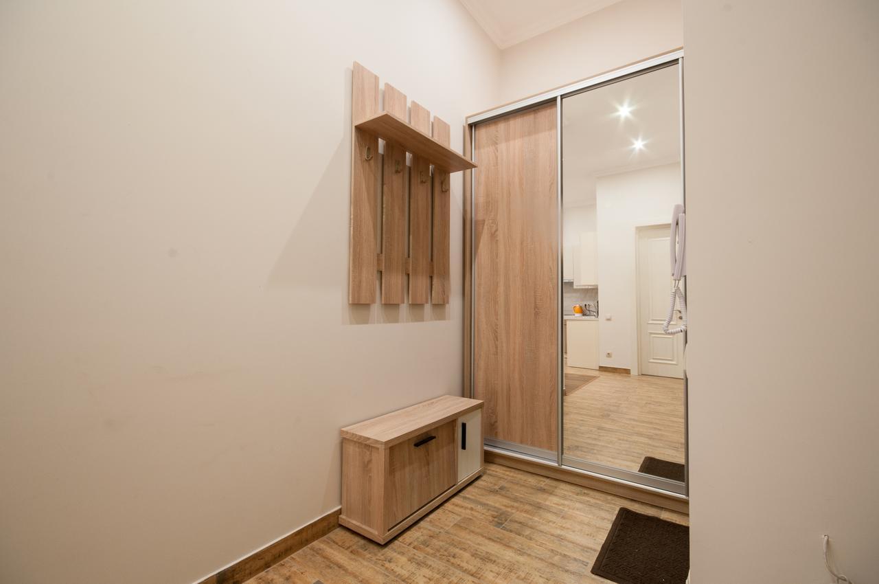 Wonderful Flat On City Center ウージュホロド エクステリア 写真